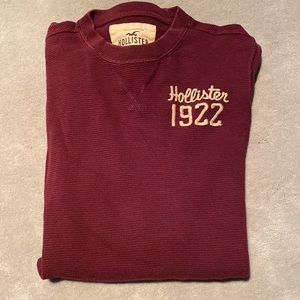 Hollister Long Sleeve Logo Graphic T-Shirt | Color: Burgandy | Size: Medium